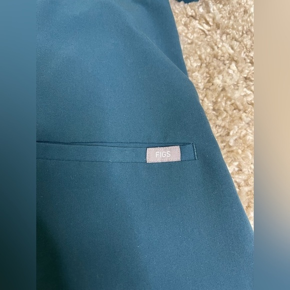 Figs Short Sleeve Technical Collection Turquoise Scrub Top Size S #0497 - Picture 4 of 9